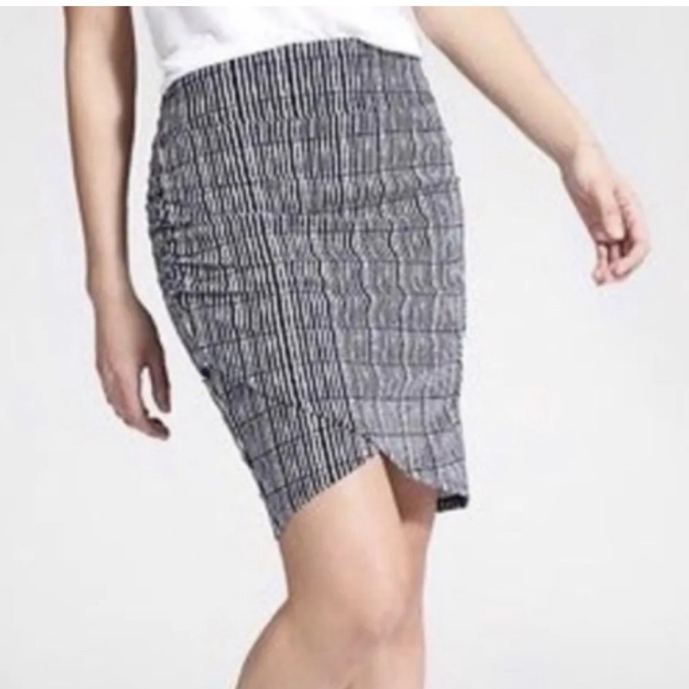 Athleta Navy White Striped Ruched Skirt | Minimalist Activewear Pima Cotton